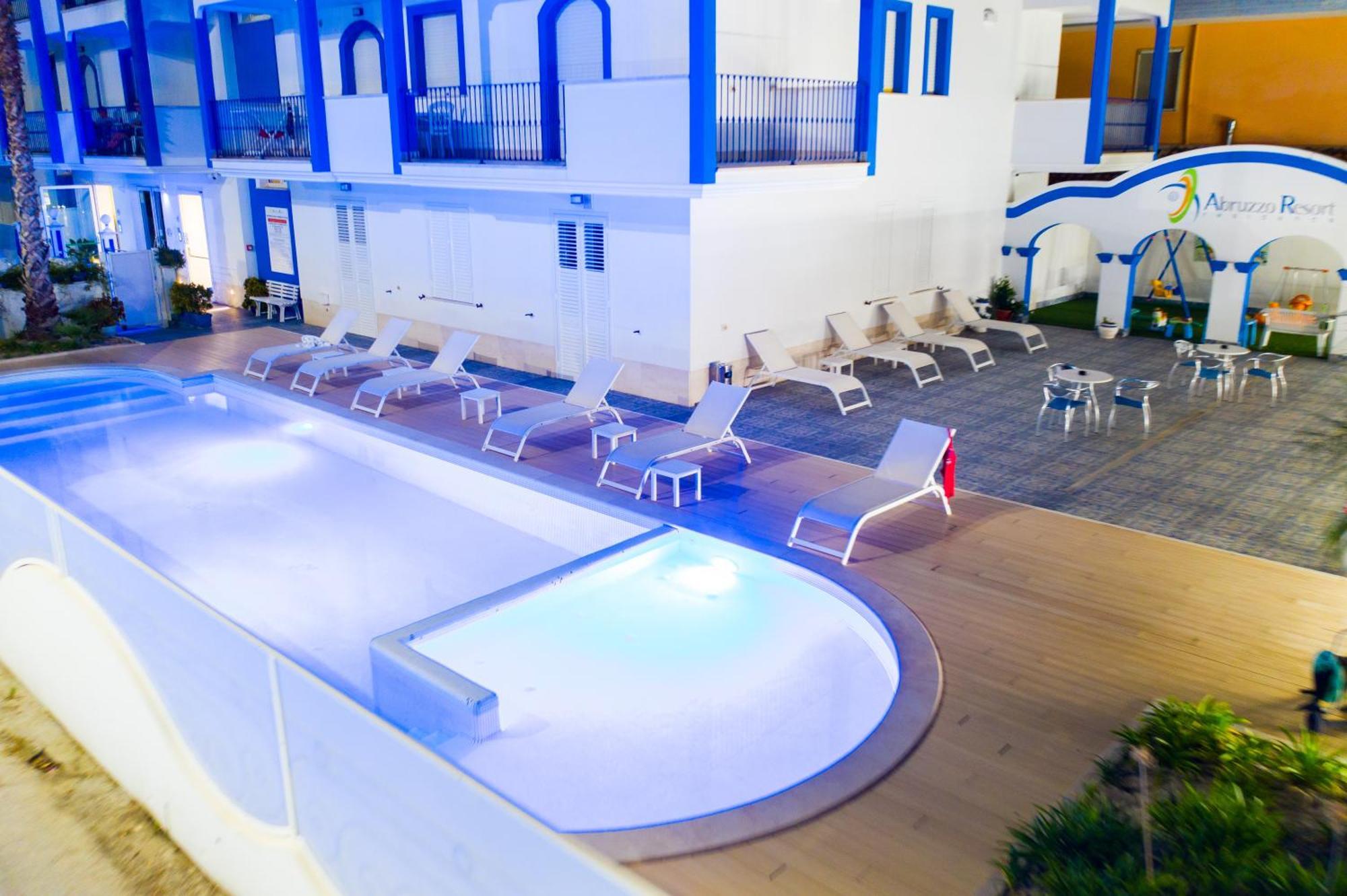 Residence Abruzzo Resort Tortoreto Buitenkant foto